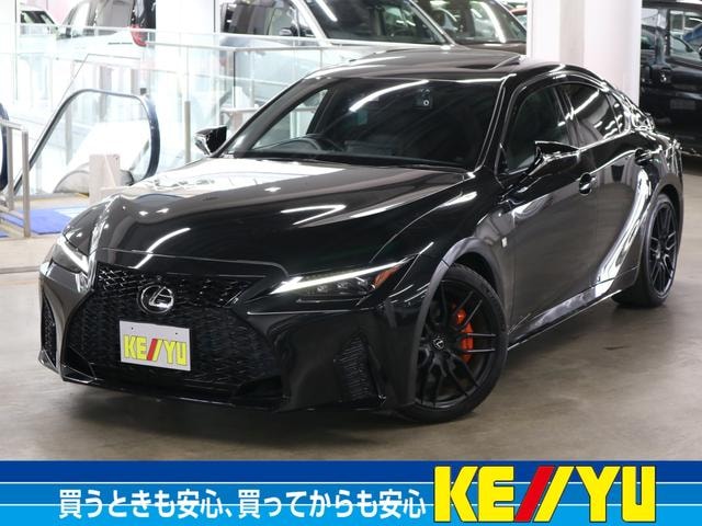 Lexus IS 2021 — фото автомобиля 1