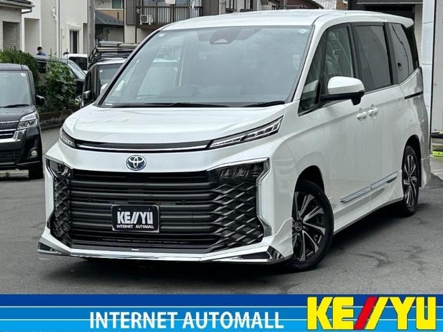 Toyota VOXY 2023 — фото автомобиля 1