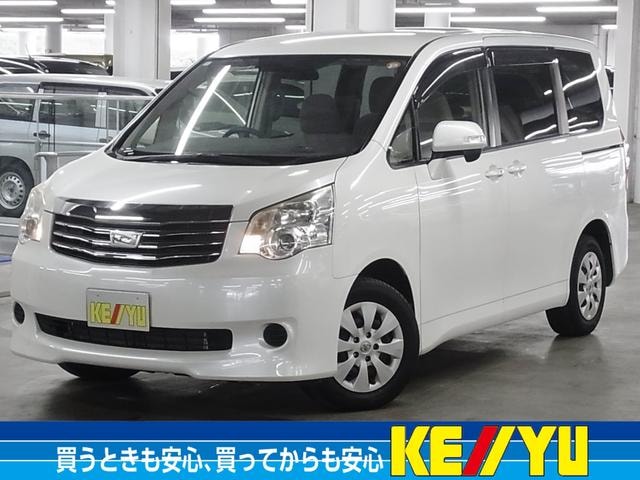 Toyota NOAH 2013 — фото автомобиля 1
