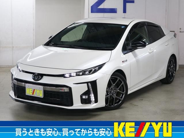 Toyota PRIUS PHV 2019 — фото автомобиля 1