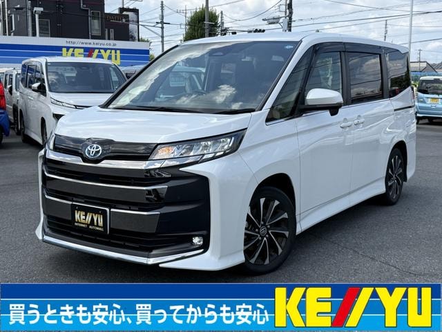 Toyota NOAH 2022 — фото автомобиля 1