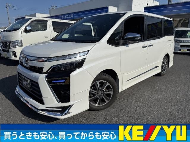 Toyota VOXY 2018 — фото автомобиля 1