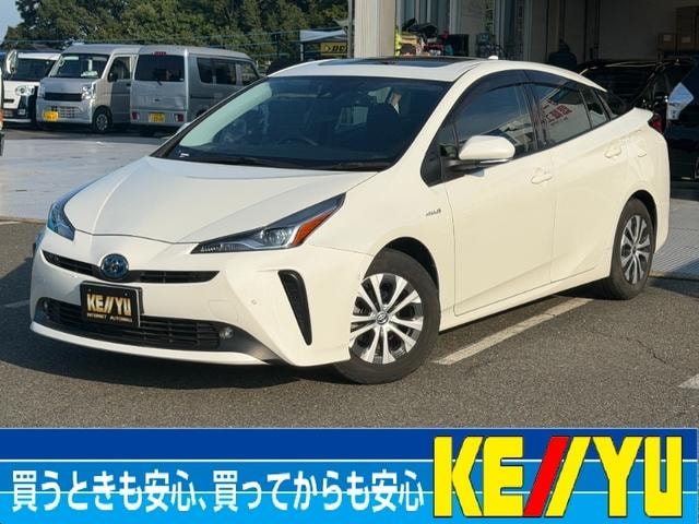 Toyota PRIUS 2019 — фото автомобиля 1