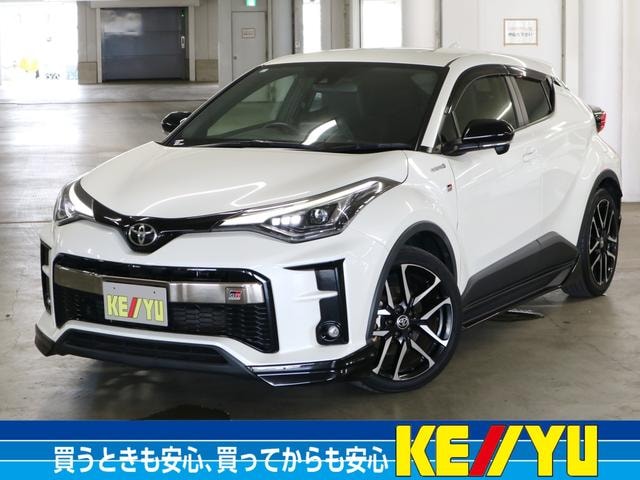Toyota C-HR 2019 — фото автомобиля 1