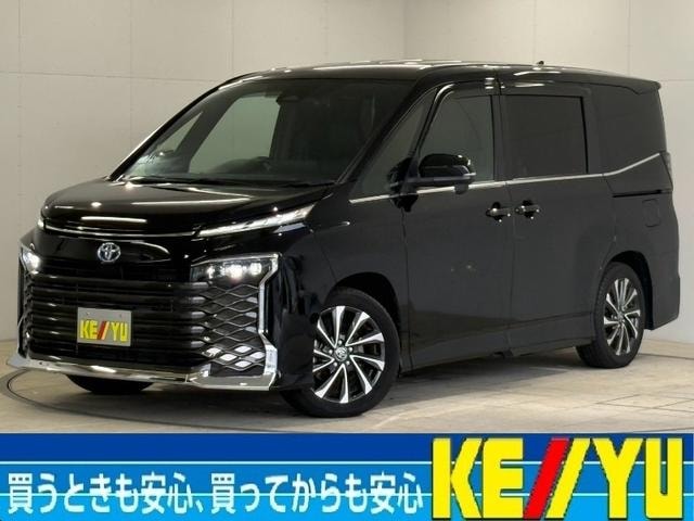 Toyota VOXY 2023 — фото автомобиля 1