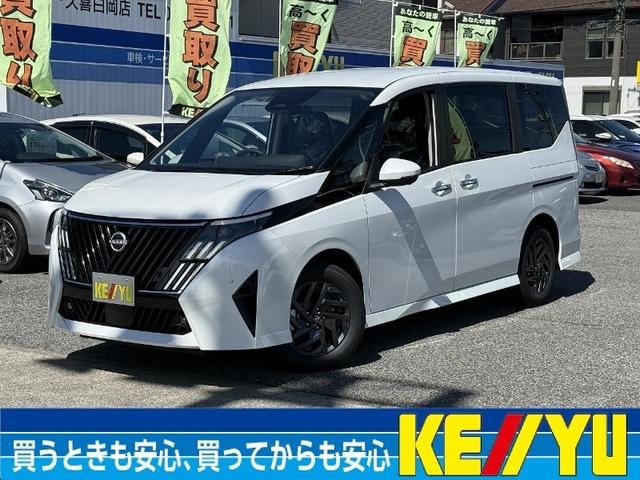 Nissan SERENA 2026 — фото автомобиля