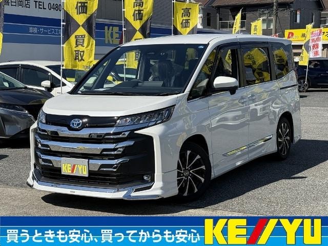 Toyota NOAH 2025 — фото автомобиля 1