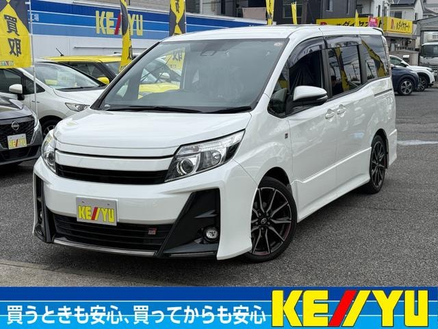 Toyota NOAH 2017 — фото автомобиля 1
