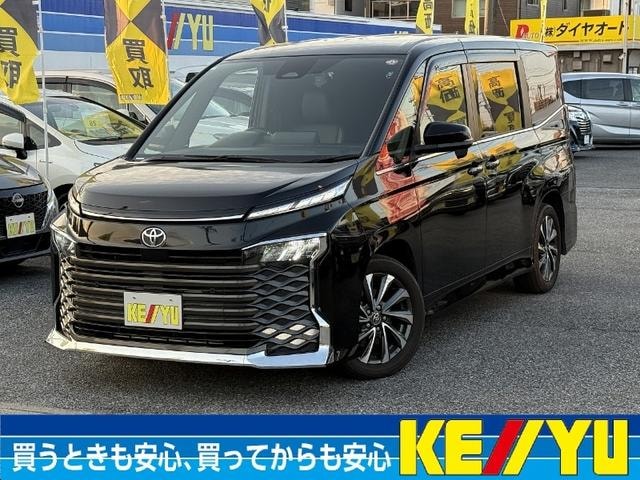 Toyota VOXY 2023 — фото автомобиля 1