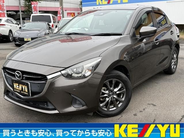 Mazda DEMIO 2019 — фото автомобиля 1