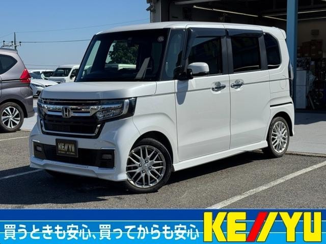 Honda N-BOX CUSTOM 2022 — фото автомобиля 1