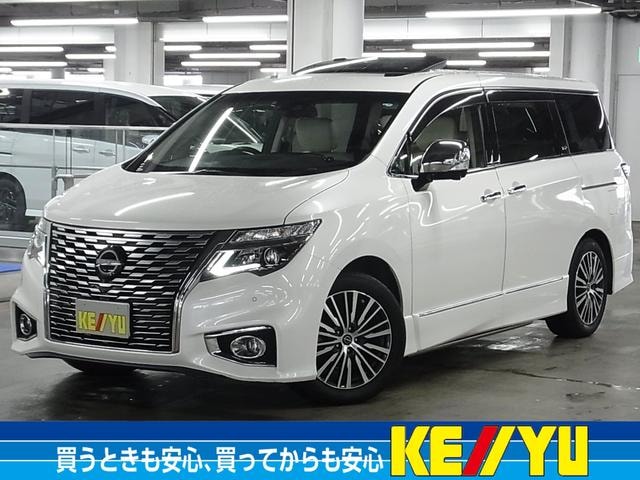 Nissan ELGRAND 2023 — фото автомобиля 1