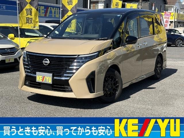 Nissan SERENA 2023 — фото автомобиля 1