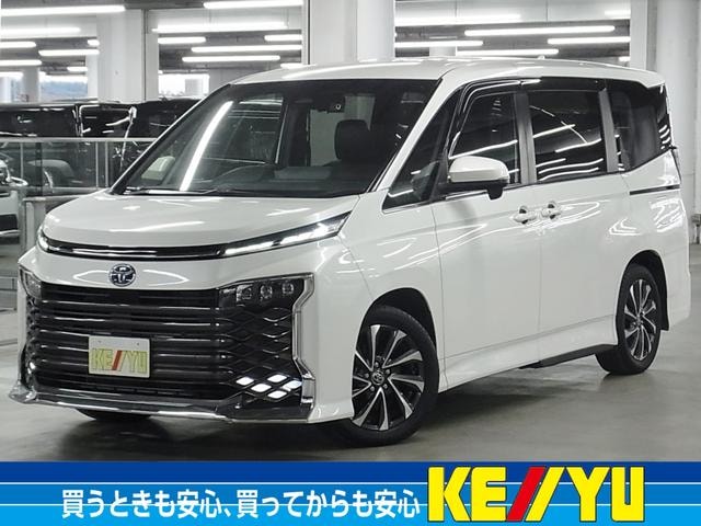 Toyota VOXY 2022 — фото автомобиля 1