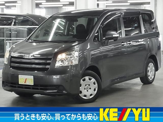 Toyota NOAH 2010 — фото автомобиля