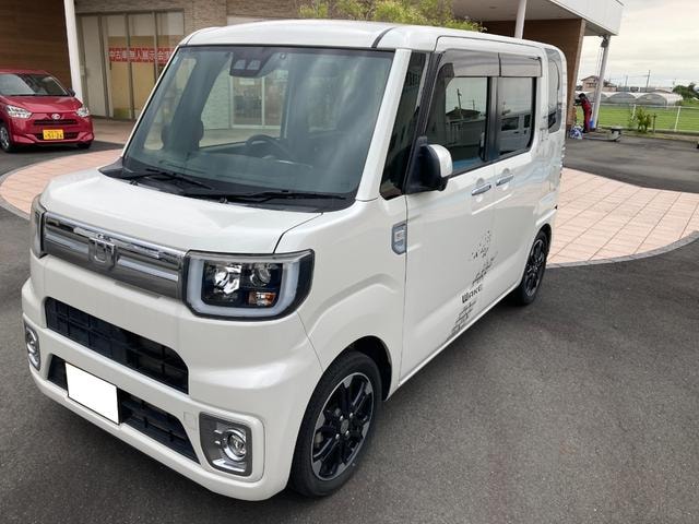 Daihatsu WAKE 2020 — фото автомобиля 1