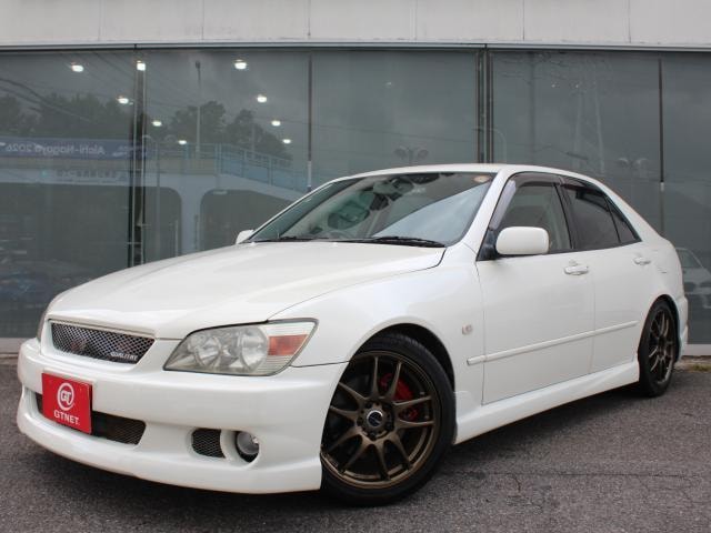 Toyota ALTEZZA 1999 — фото автомобиля