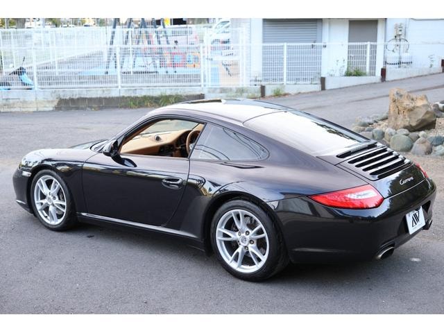 Porsche 911 2010 — фото автомобиля 1