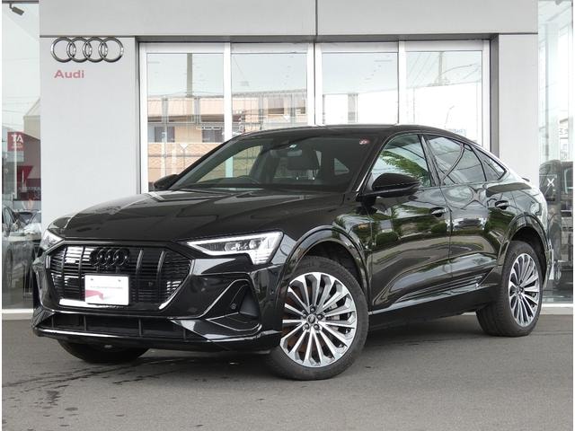 Audi E-TRON SPORTBACK 2022 — фото автомобиля