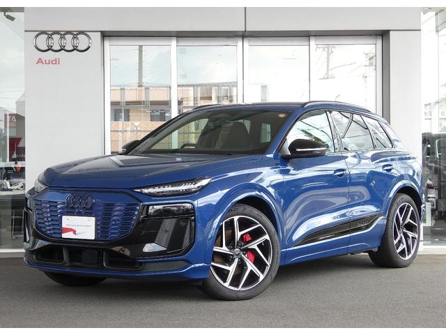 Audi Q6 E-TRON 2025 — фото автомобиля 1