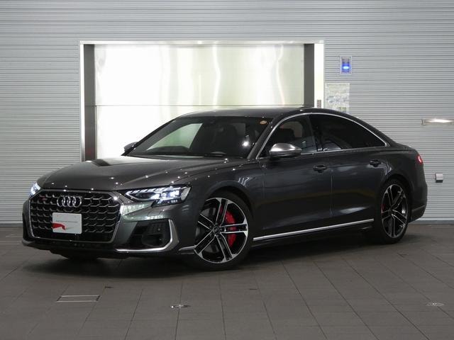 Audi S8 2025 — фото автомобиля
