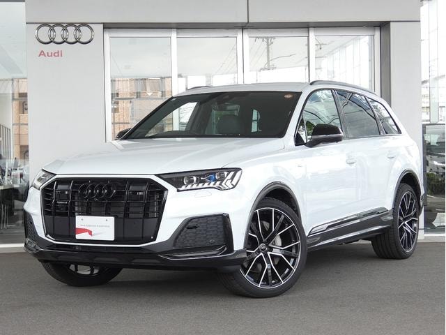 Audi Q7 2023 — фото автомобиля 1