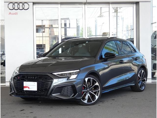 Audi S3 2023 — фото автомобиля