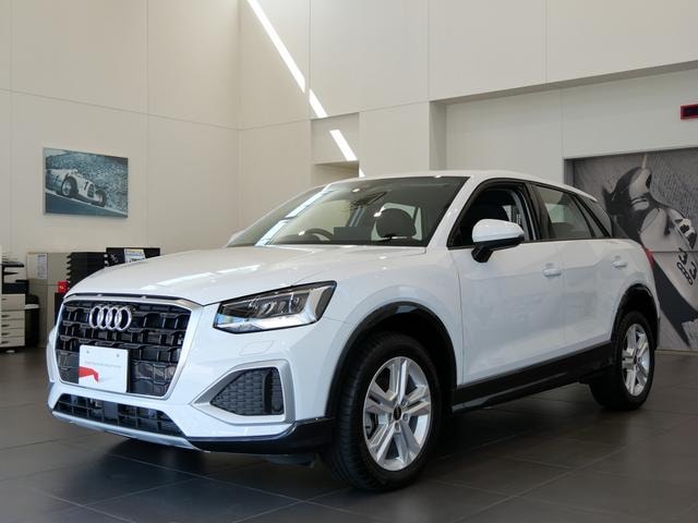 Audi Q2 2025 — фото автомобиля 1