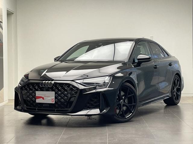 Audi RS3 2025 — фото автомобиля