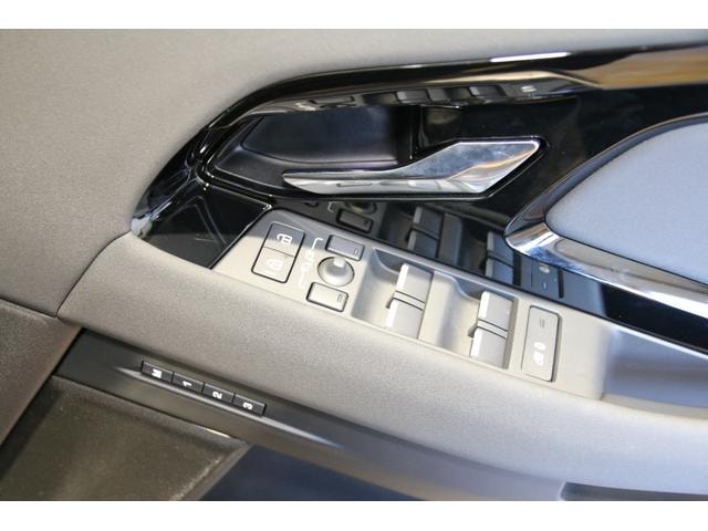 Land Rover RANGE ROVER EVOQUE 2025 — фото автомобиля 1