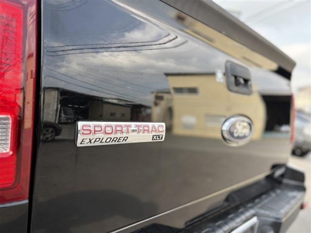 Ford EXPLORER SPORT TRAC 2008 — фото автомобиля 1
