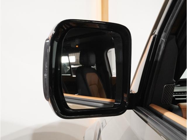 Land Rover DEFENDER 2023 — фото автомобиля 1