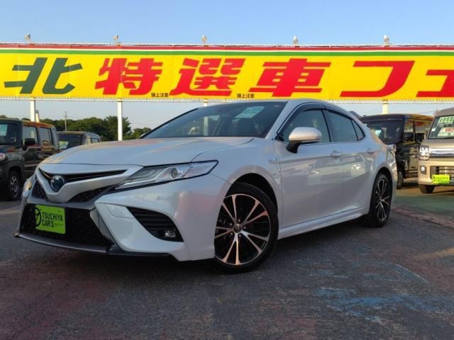 Toyota CAMRY 2019 — фото автомобиля