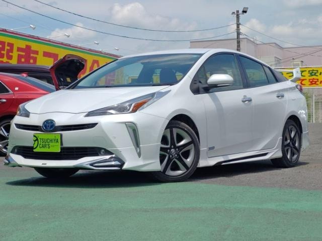 Toyota PRIUS 2021 — фото автомобиля 1