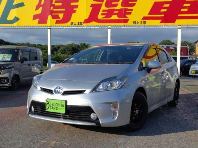 Toyota PRIUS 2015 — фото автомобиля 1