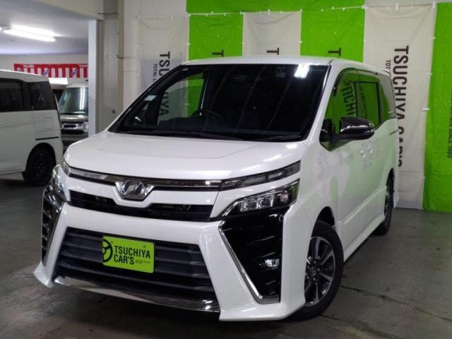 Toyota VOXY 2017 — фото автомобиля 1