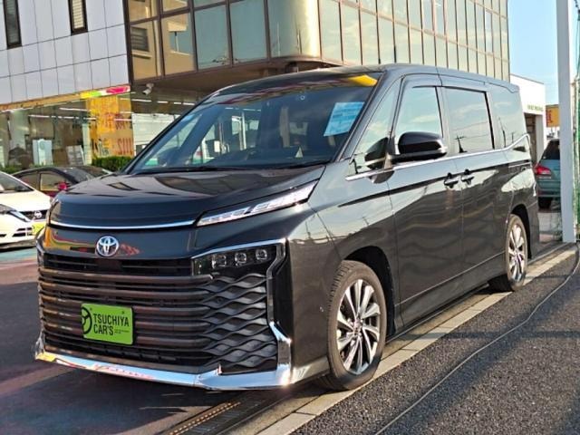 Toyota VOXY 2024 — фото автомобиля 1