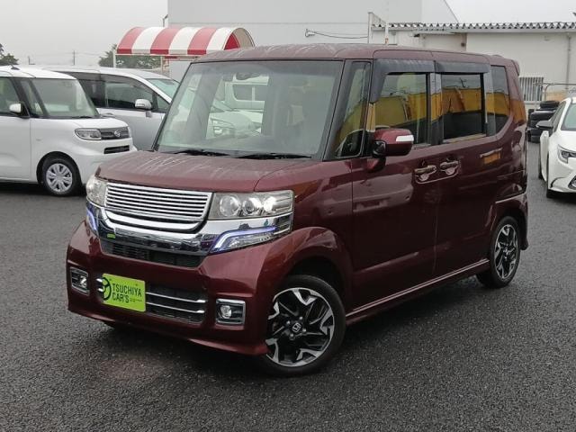 Honda N-BOX CUSTOM 2017 — фото автомобиля 1