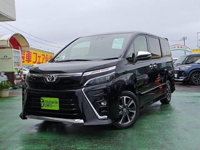 Toyota VOXY 2021 — фото автомобиля 1
