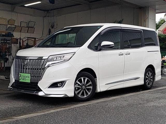 Toyota ESQUIRE 2019 — фото автомобиля 1