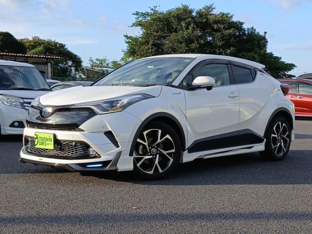 Toyota C-HR 2019 — фото автомобиля 1