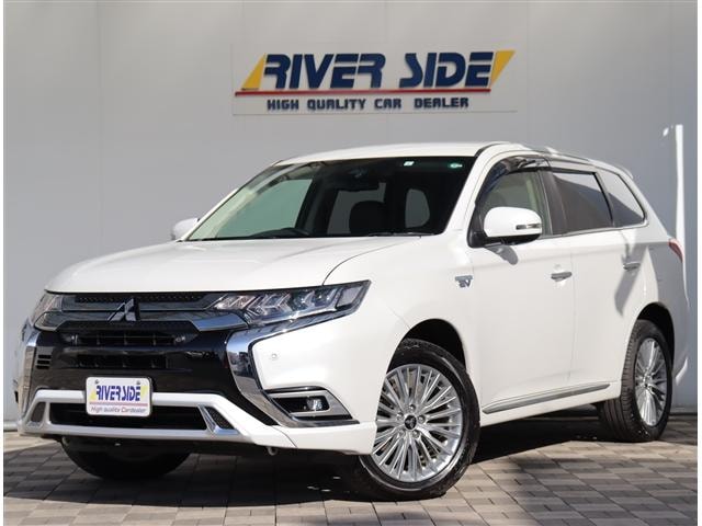 Mitsubishi OUTLANDER PHEV 2019 — фото автомобиля