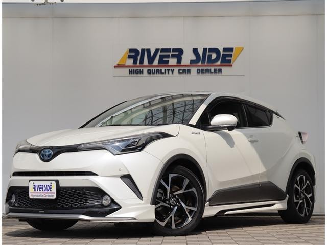 Toyota C-HR 2017 — фото автомобиля 1