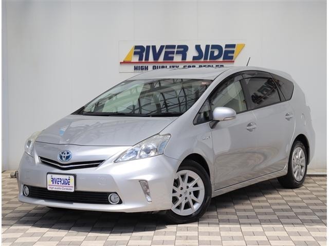 Toyota PRIUS ALPHA 2012 — фото автомобиля 1