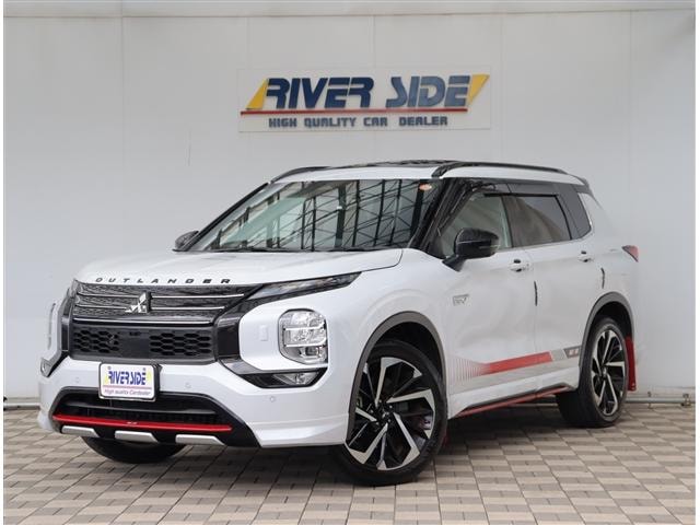 Mitsubishi OUTLANDER PHEV 2024 — фото автомобиля