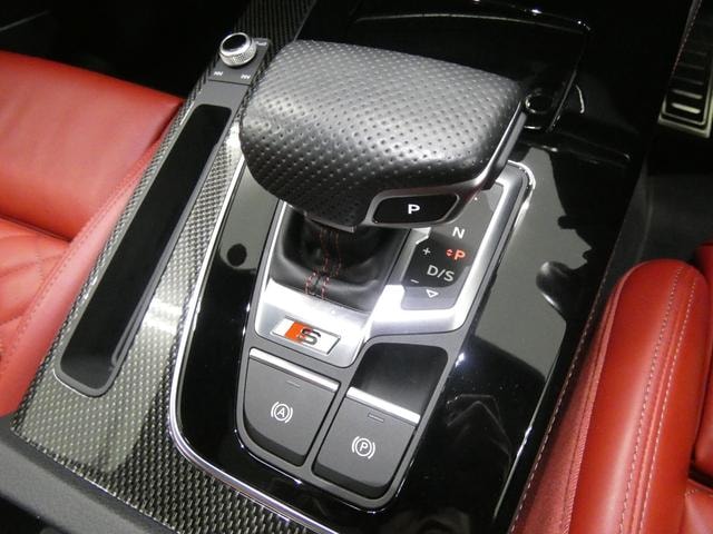 Миниатюра 12