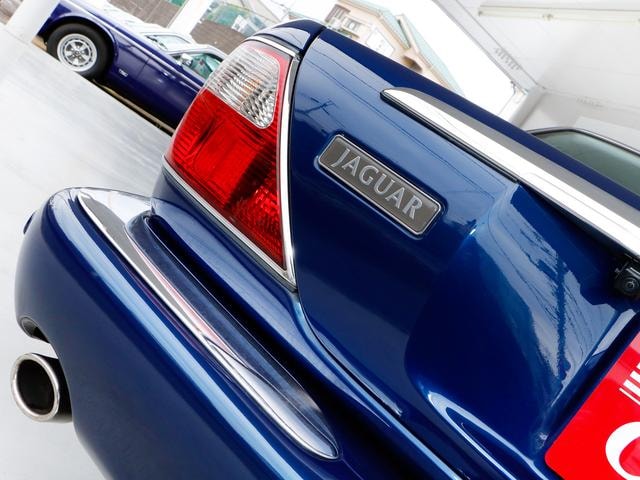 Jaguar SOVEREIGN 2001 — фото автомобиля 1