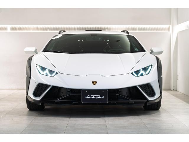 Lamborghini HURACAN 2024 — фото автомобиля 1