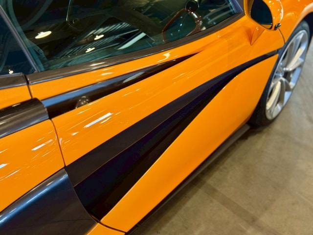 Mclaren 540C 2016 — фото автомобиля 1