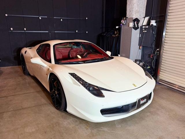 Ferrari 458 SPIDER 2016 — фото автомобиля 1